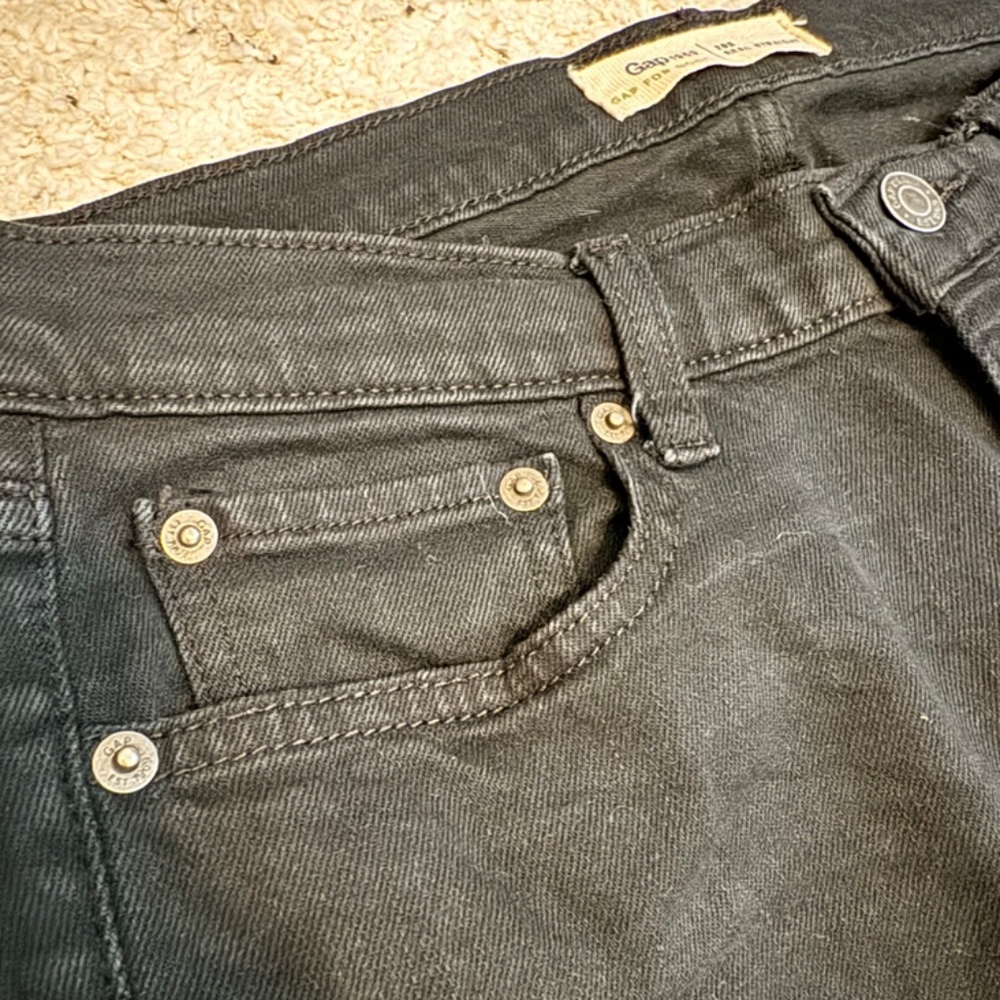 GAP 1969 (GAP For Good) - Mid Rise Real Straight in Vintage Black Jeans (28S) - Picture 4 of 4
